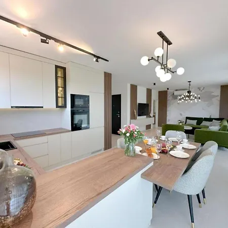 Apartament Three-bedroom Penthouse The Riviera Three -s3 Kožino