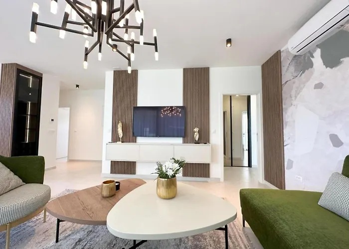 Apartament Three-bedroom Penthouse The Riviera Three -s3