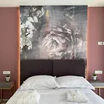 Three-bedroom Penthouse The Riviera Three -s3 アパート Kožino