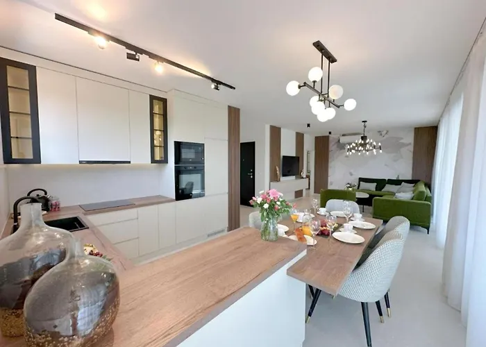 شقة Three-bedroom Penthouse The Riviera Three -s3 Kožino