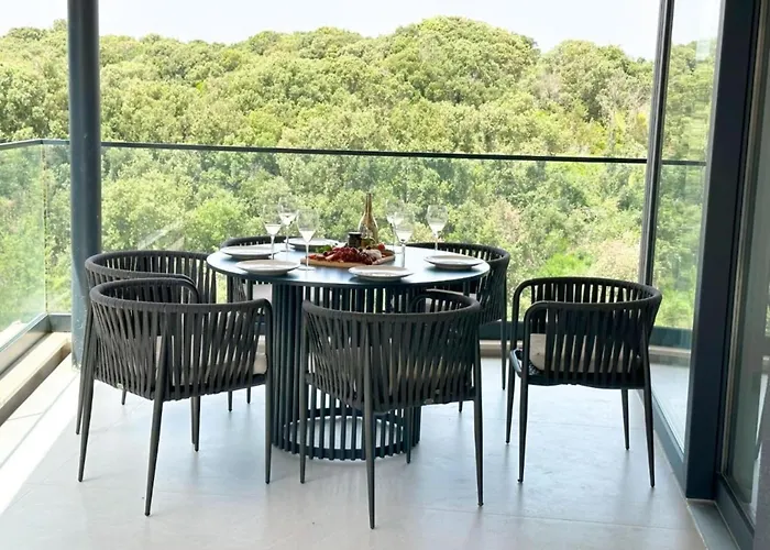 Three-bedroom Penthouse The Riviera Three -s3 Apartamento Kožino